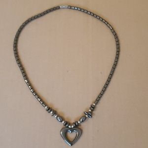 Black heart necklace
